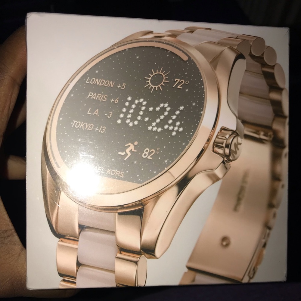 Women’s smart watch